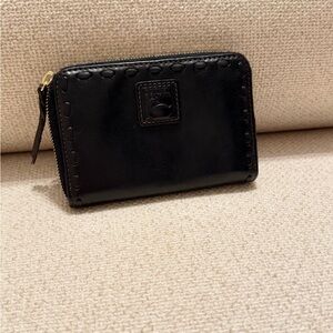 Dooney & Bourke Medium Zip Black Florentine Wallet